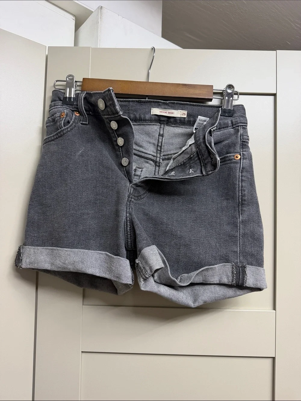 Levi’s Size 26 Womens— High-Rise Washed Black Denim Shorts